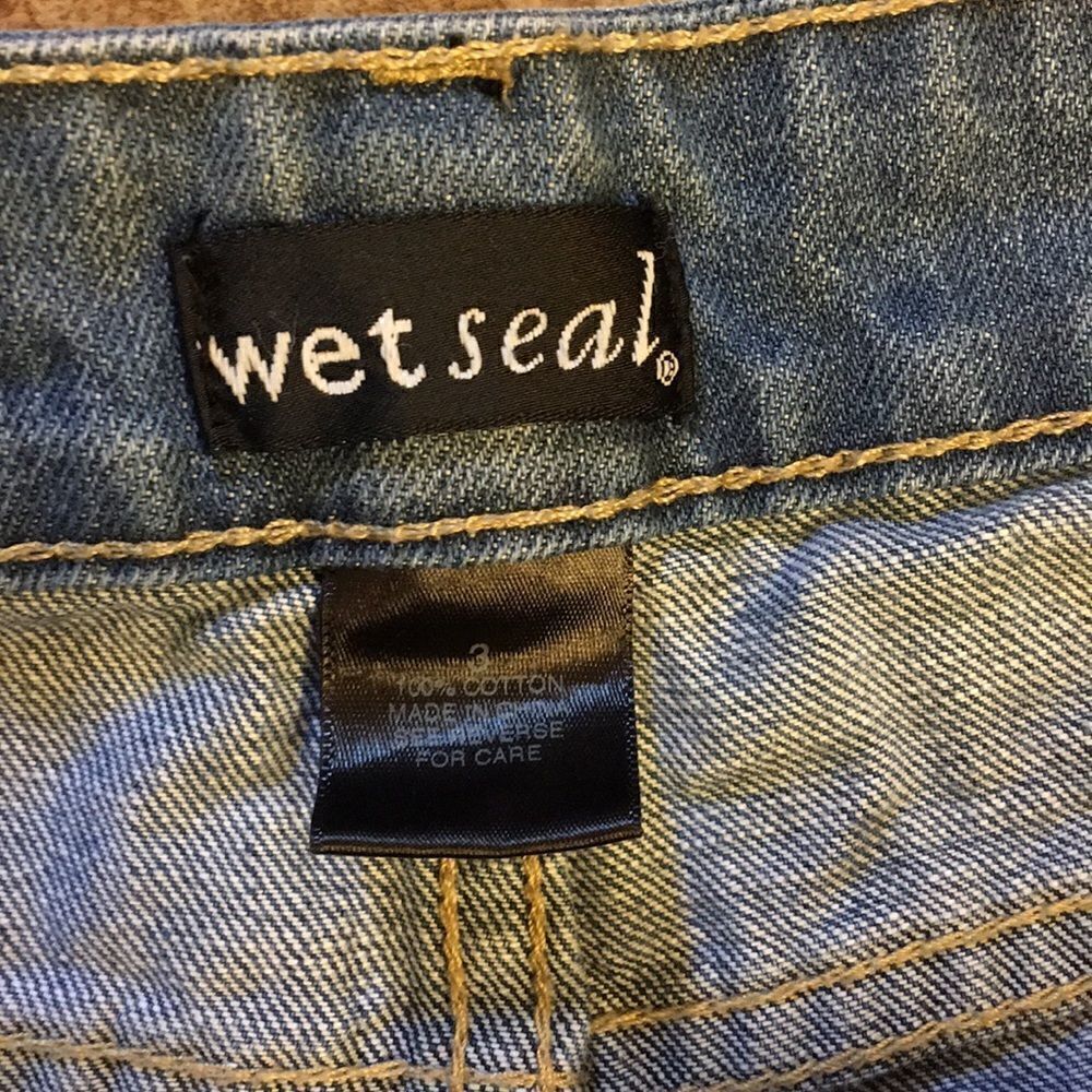 Mudd Jean Shorts - Picture 4 of 5